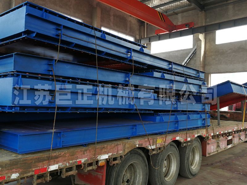 巨正機(jī)械公司一批擋板門驗(yàn)收合格，整裝待發(fā)了